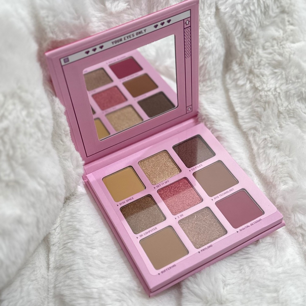 Half Caked "Your Eyes Only" 9 Pigment Eyeshadow Palette - NEW & UNUSED - Picture 2 of 4